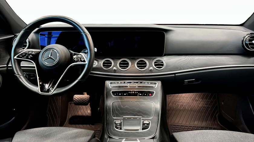 Bild 4 av Mercedes-Benz E 220 d 4MATIC