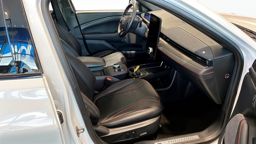 Bild 3 av Ford Mustang Mach-E Standard Range AWD