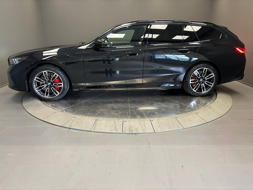 Bild 2 av BMW i5 xDrive40 Touring