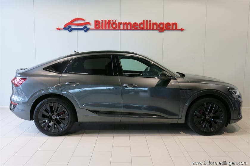 Bild 2 av Audi Q8 Sportback 55 e-tron quattro