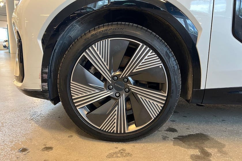 Bild 4 av Lynk & Co 08 PHEV