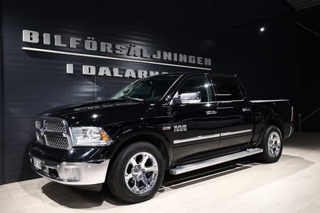 RAM 1500 Dubbelhytt 5'7" box