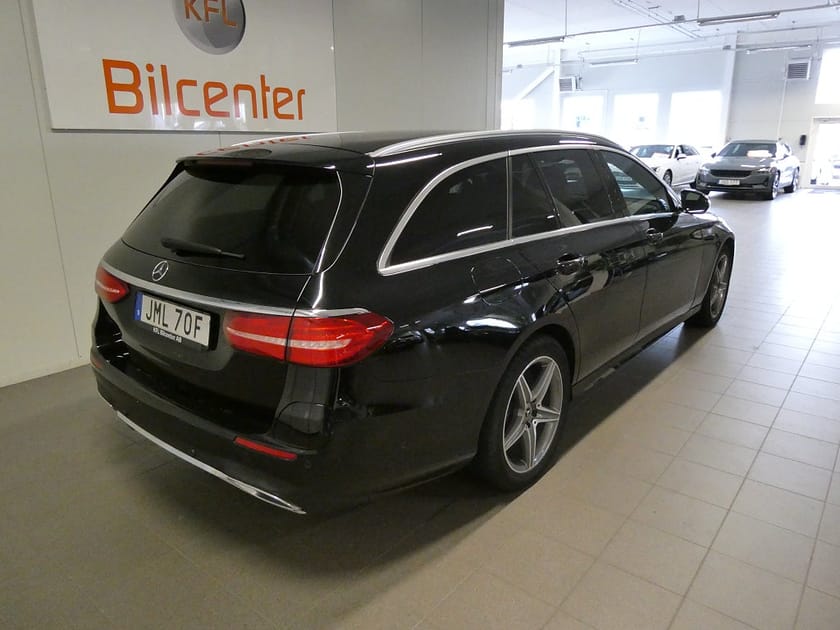 Bild 4 av Mercedes-Benz E 300 de T PLUG-IN