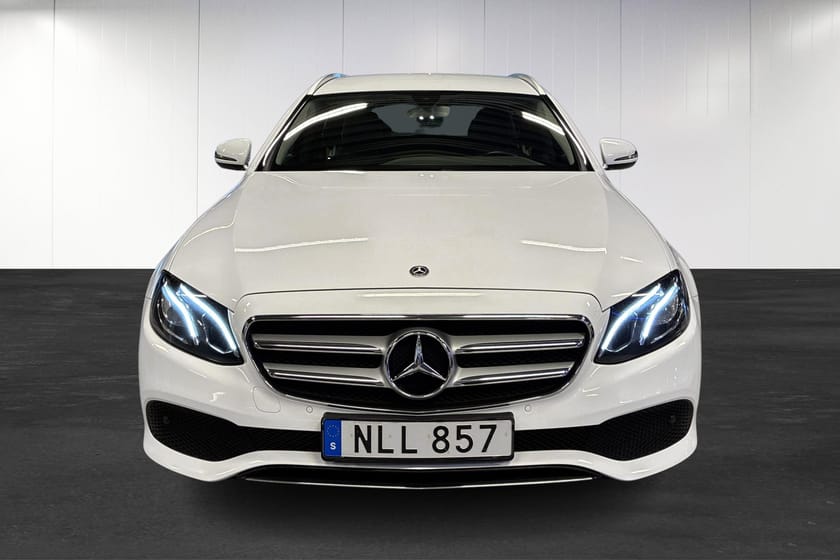 Bild 5 av Mercedes-Benz E 220 T d 4MATIC