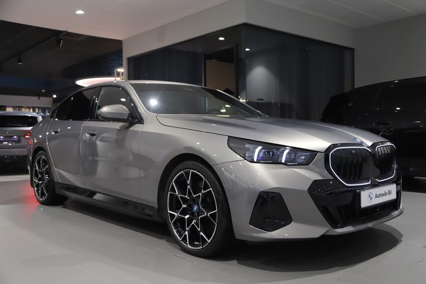 Bild 2 av BMW 550e xDrive Sedan