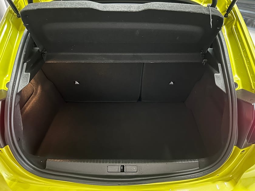 Bild 5 av Peugeot 208 HYBRID 100