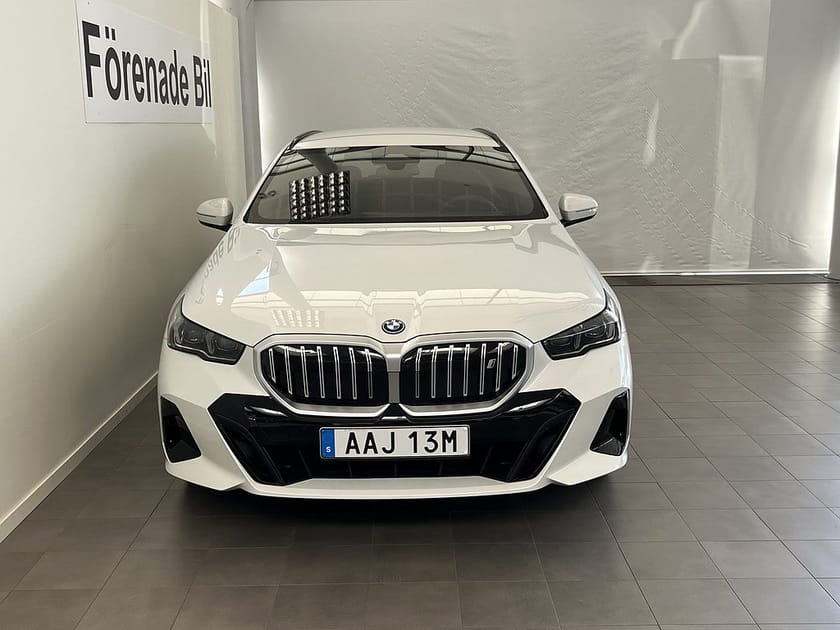 Bild 2 av BMW i5 xDrive40 Touring