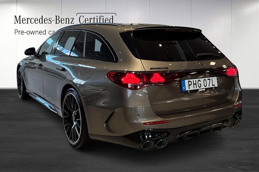 Bild 4 av Mercedes-Benz AMG E 53 HYBRID T 4MATIC+