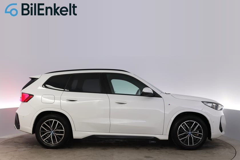 Bild 2 av BMW iX1 xDrive30