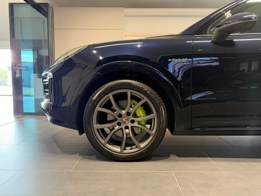 Bild 2 av Porsche Cayenne E-Hybrid