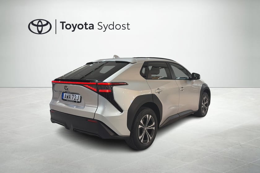 Bild 3 av Toyota bZ4X