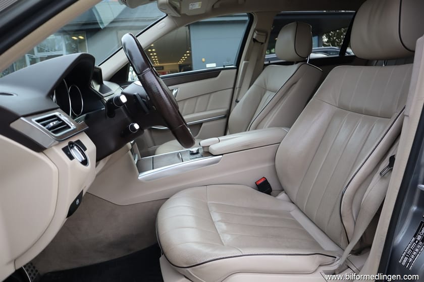 Bild 4 av Mercedes-Benz E 350 T BlueTEC 4MATIC