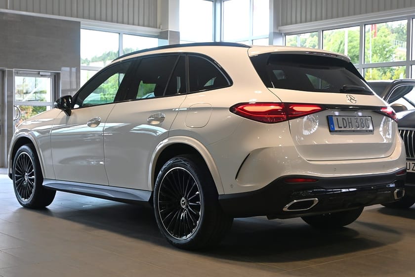 Bild 3 av Mercedes-Benz GLC 300 e 4MATIC
