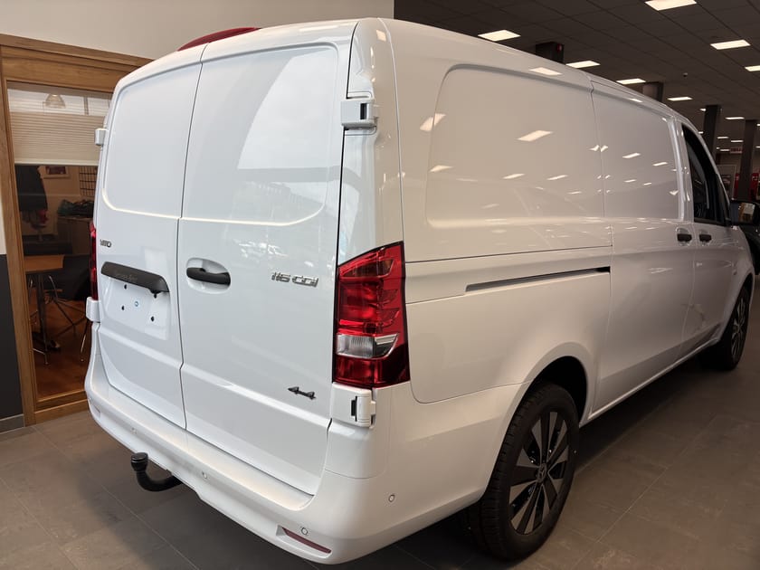 Bild 4 av Mercedes-Benz Vito 116 CDI 4x4 2.8t