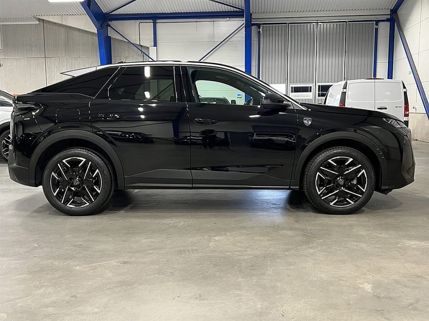 Bild 3 av Peugeot 3008 Hybrid 145