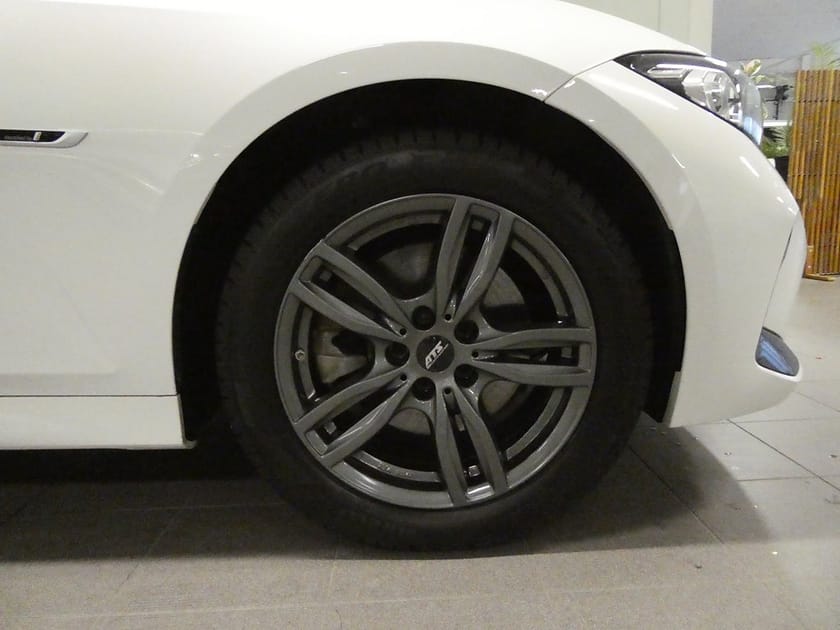 Bild 5 av BMW 330e xDrive Touring