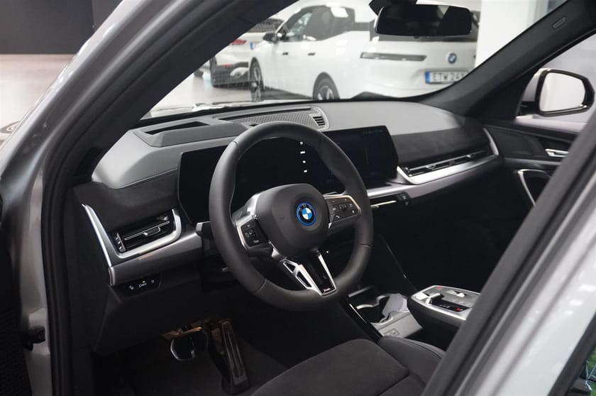 Bild 4 av BMW iX1 xDrive30