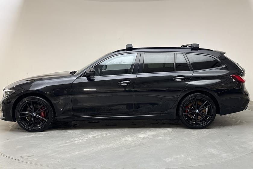 Bild 2 av BMW 330e xDrive Touring