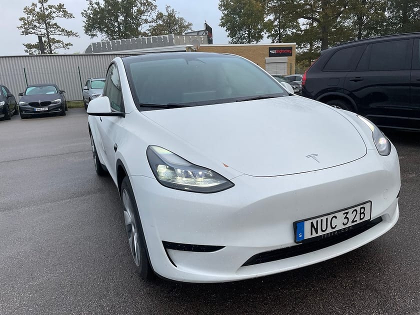 Bild 2 av Tesla Model Y Standard Range RWD