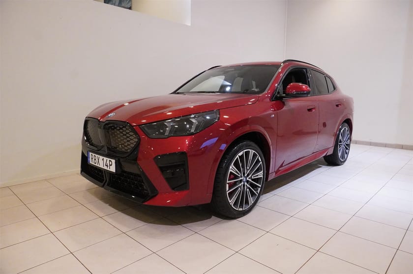 Bild 2 av BMW iX2 xDrive30