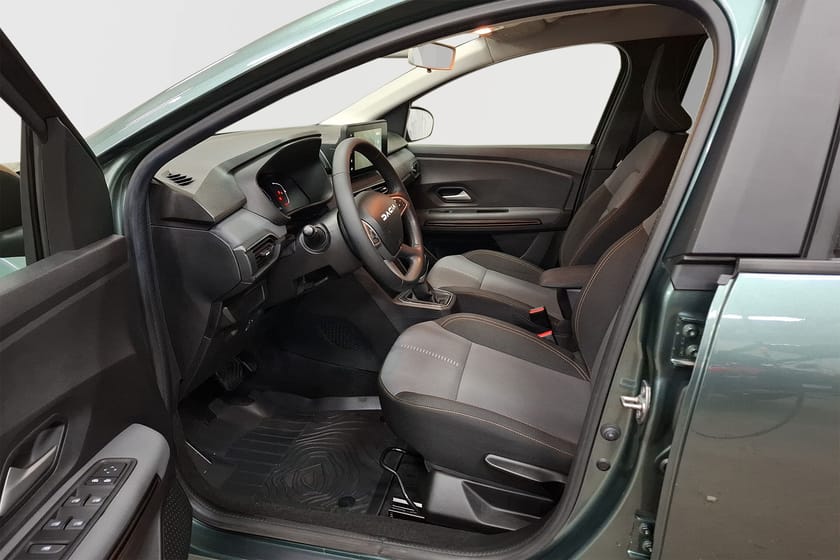 Bild 4 av Dacia Jogger 7-sätes HYBRID 140