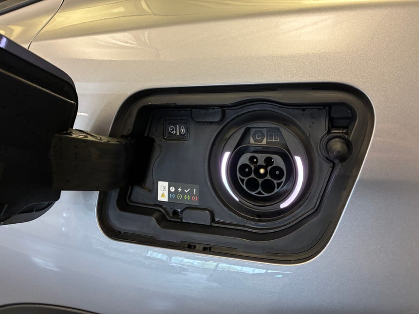 Bild 5 av Peugeot 3008 HYBRID 225