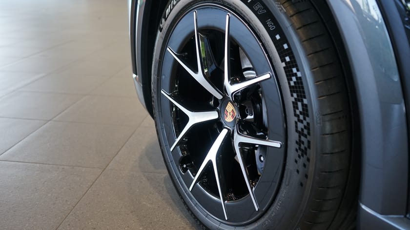 Bild 4 av Porsche Cayenne Electric