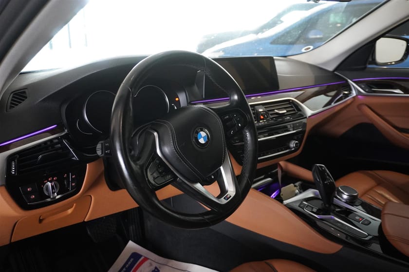 Bild 2 av BMW 530e iPerformance Sedan