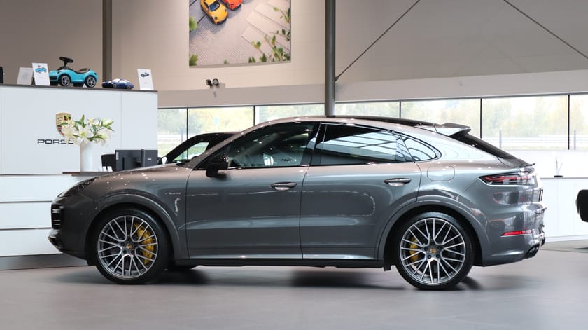 Bild 4 av Porsche Cayenne Turbo S E-Hybrid Coupé