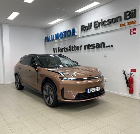 Lynk & Co 08 PHEV