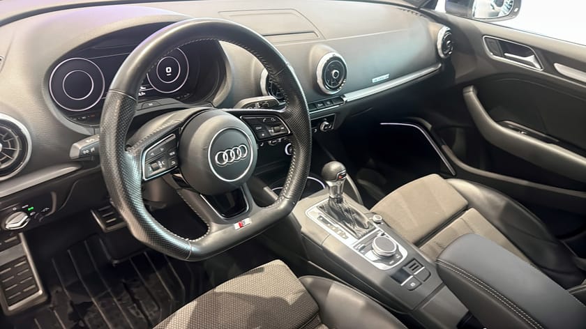 Bild 2 av Audi A3 Sedan