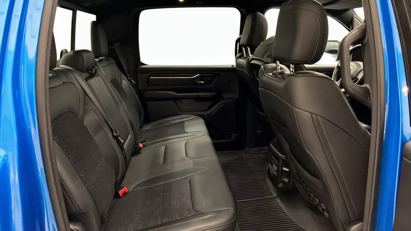 Bild 5 av RAM 1500 Crew Cab
