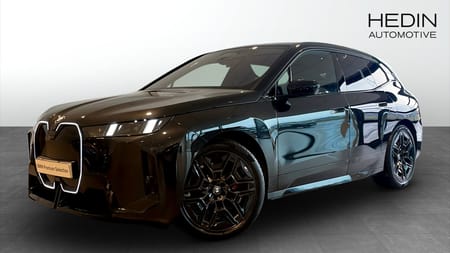 BMW iX xDrive60