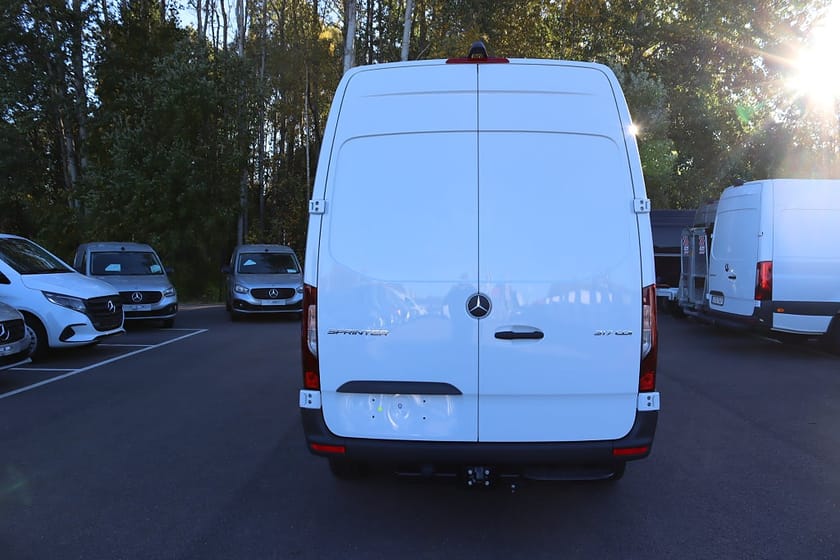 Bild 4 av Mercedes-Benz Sprinter 317 CDI RWD Panel Van