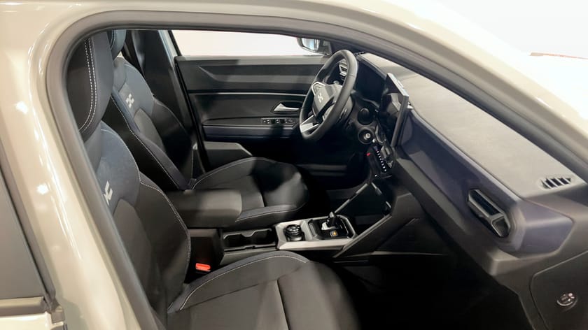 Bild 3 av Dacia Duster hybrid-G 150 4x4