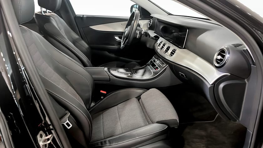 Bild 3 av Mercedes-Benz E 300 T de 4MATIC