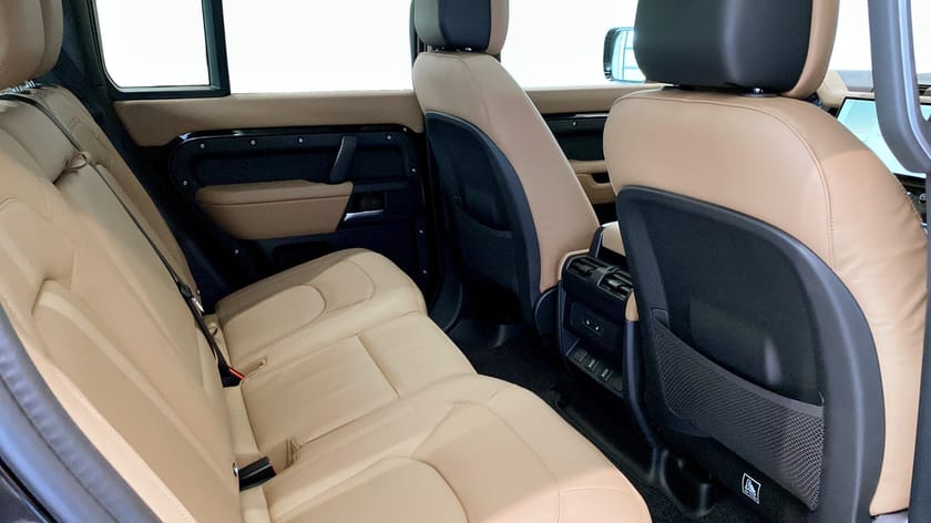 Bild 5 av Land Rover Defender P300e PHEV