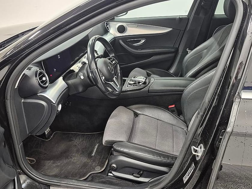 Bild 2 av Mercedes-Benz E 300 de T PLUG-IN