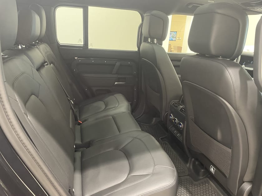 Bild 3 av Land Rover Defender 110 D350 MHEV