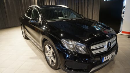 Mercedes-Benz GLA 200