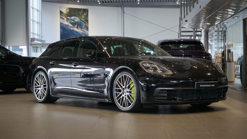 Bild 1 av Porsche Panamera 4 E-Hybrid Sport Turismo