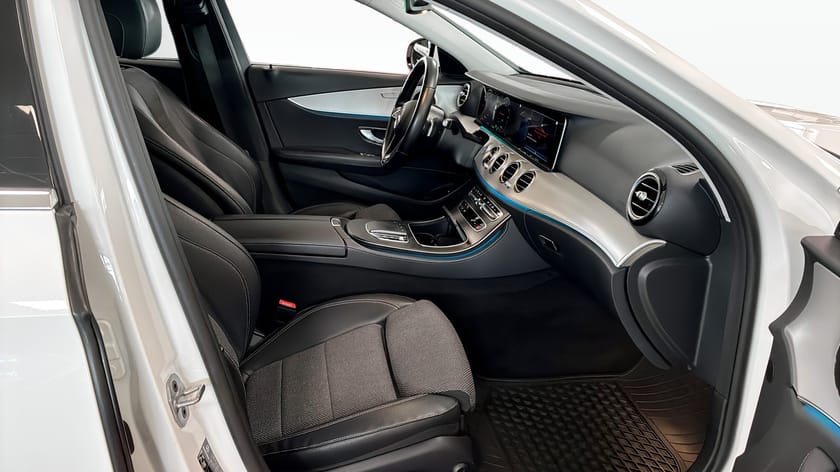 Bild 3 av Mercedes-Benz E 300 T de 4MATIC