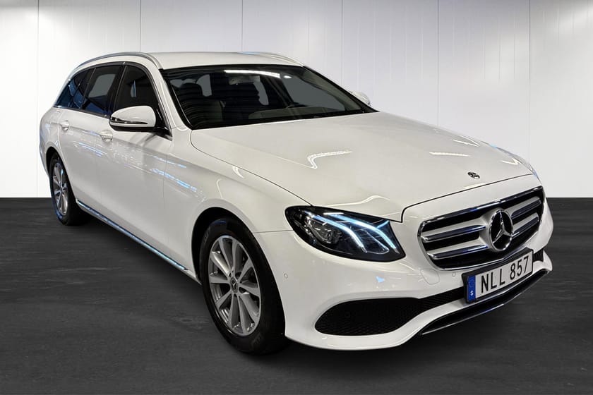 Bild 2 av Mercedes-Benz E 220 T d 4MATIC