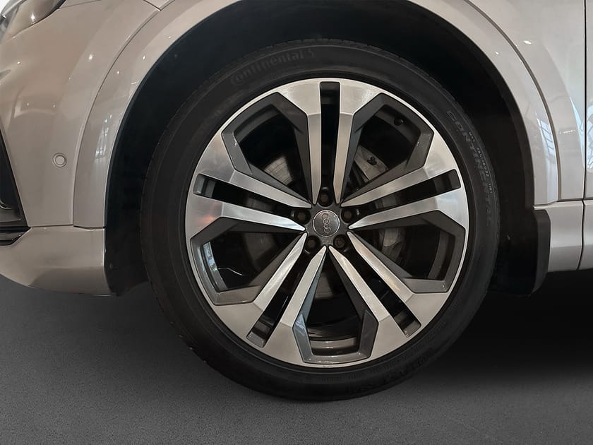 Bild 5 av Audi Q8 50 TDI quattro