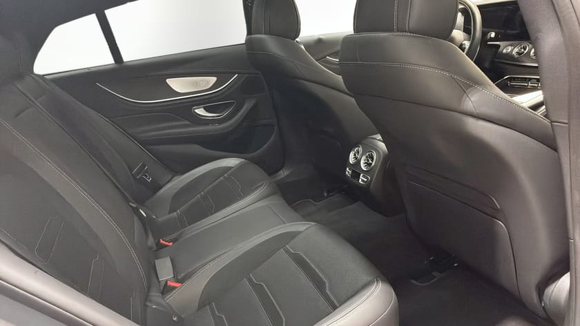 Bild 5 av Mercedes-Benz AMG GT 4 43 4MATIC+