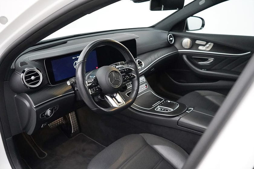 Bild 5 av Mercedes-Benz AMG E 53 T 4MATIC+