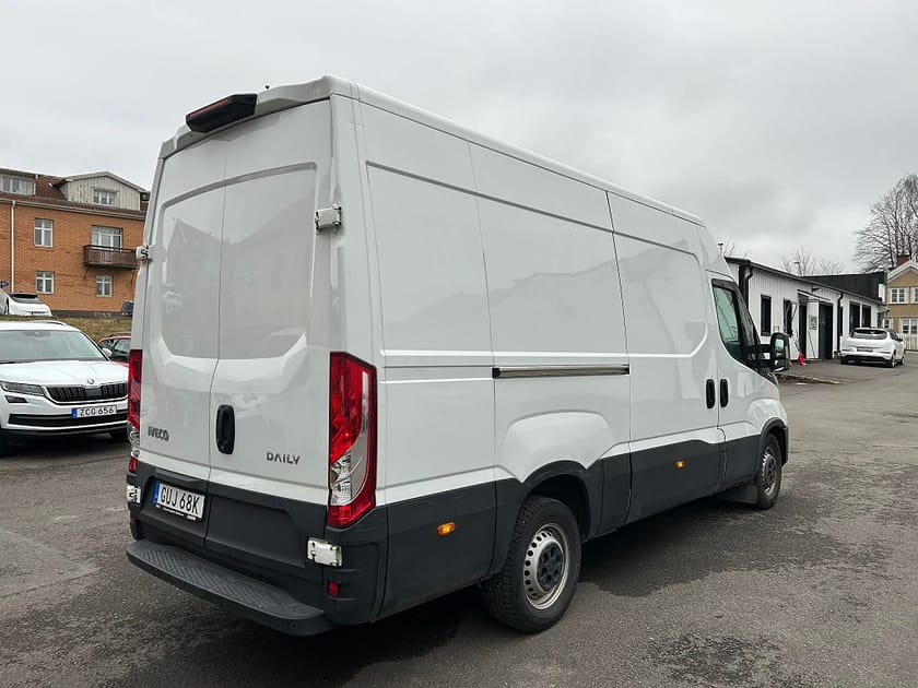Bild 3 av Iveco Daily 35-140 Van