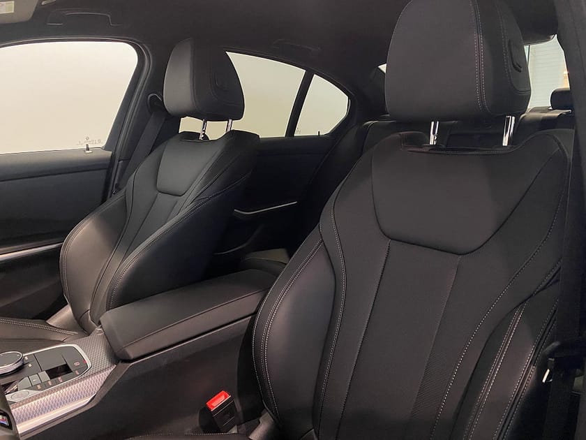 Bild 4 av BMW 330e xDrive Sedan