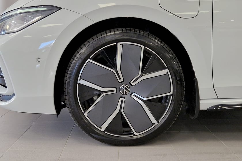 Bild 3 av Volkswagen Passat Variant eHybrid