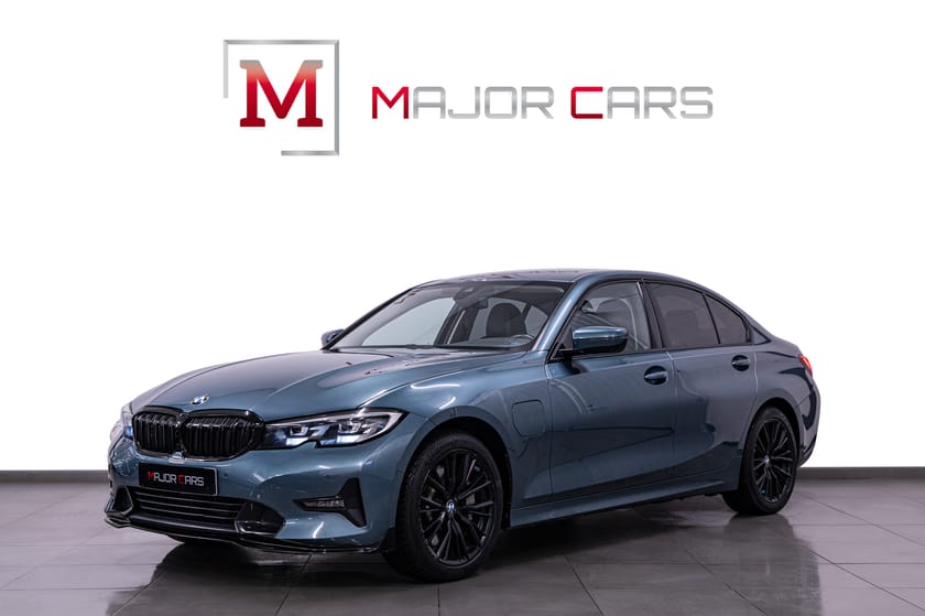 Bild 1 av BMW 330e xDrive Sedan